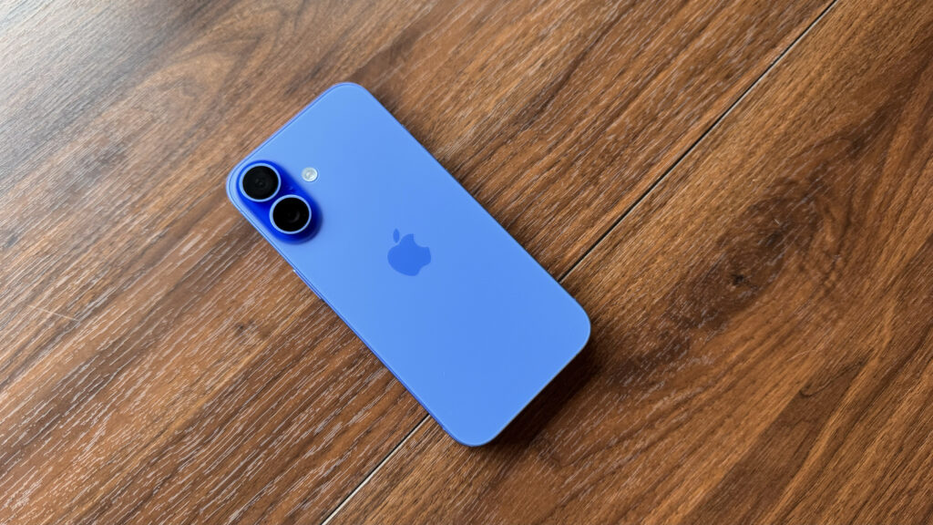 iPhone16