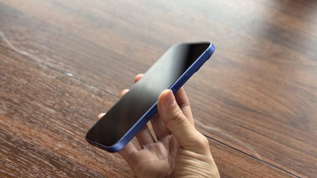 iPhone16